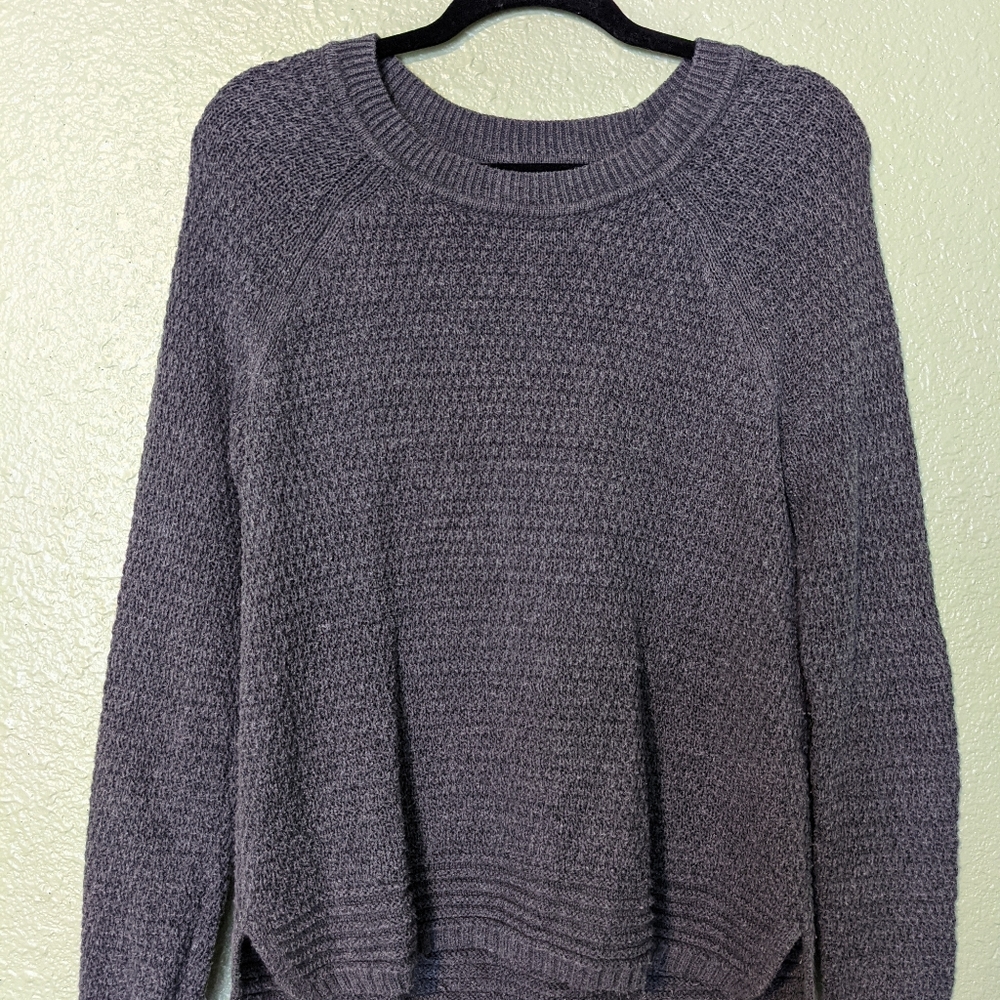 GREY KNIT SWEATER